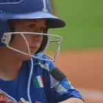 Tre ragazze del Softball PortaMortara in Azzurro